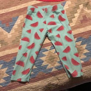 Girls short sleeve and Capri pants